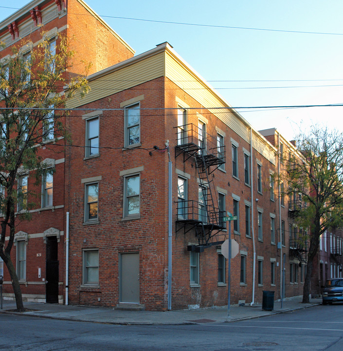 1700 Elm St in Cincinnati, OH - Foto de edificio