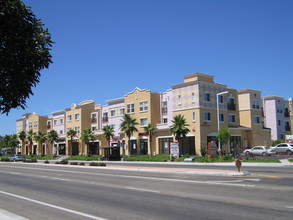 Rancho Santa Fe Village in San Marcos, CA - Foto de edificio - Building Photo