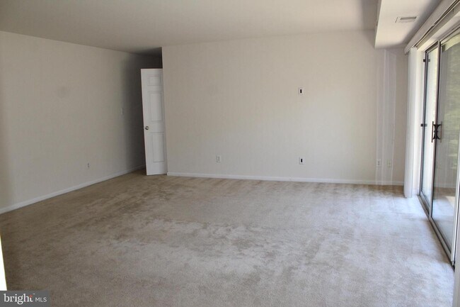 1805 William St-Unit -110 in Fredericksburg, VA - Building Photo - Building Photo