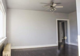 1731 Moodie St E in Thunder Bay, ON - Building Photo - Building Photo