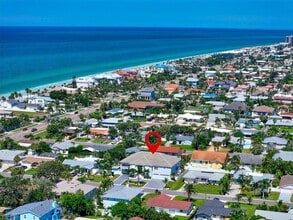 107 12th St in Belleair Beach, FL - Building Photo - Building Photo
