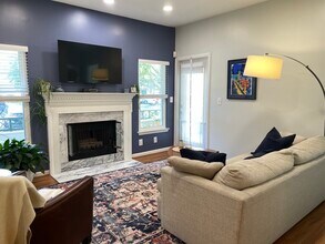 12000 Taliesin Pl in Reston, VA - Building Photo - Building Photo