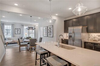 8028 Wistar Glen Dr in Henrico, VA - Building Photo - Building Photo