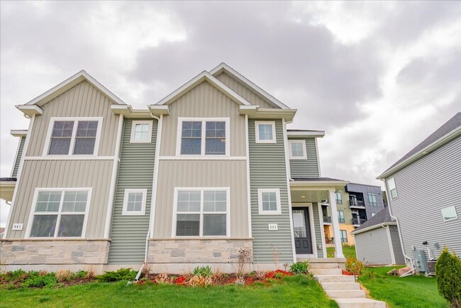 903 Blue Crane Run in Verona, WI - Building Photo - Building Photo