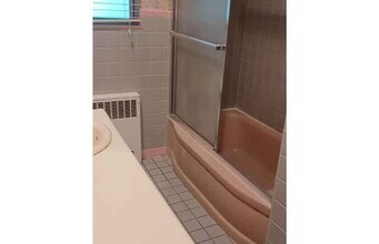 1342 Spring Lawn Ave in Cincinnati, OH - Building Photo - Building Photo