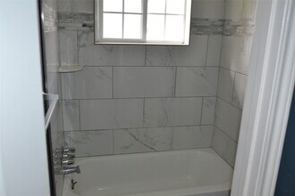 10538 Long River Dr in Sugar Land, TX - Building Photo - Building Photo