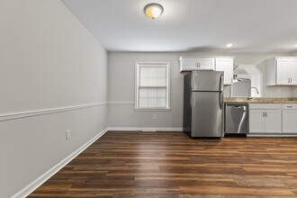 702 Della Dr in Lexington, KY - Building Photo - Building Photo