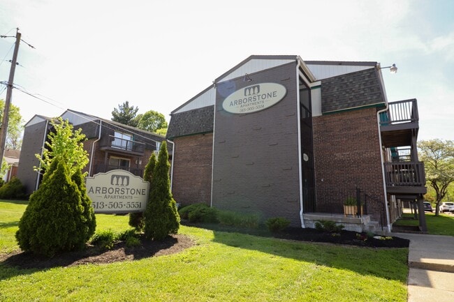 Arborstone Apartments in Cincinnati, OH - Foto de edificio - Building Photo