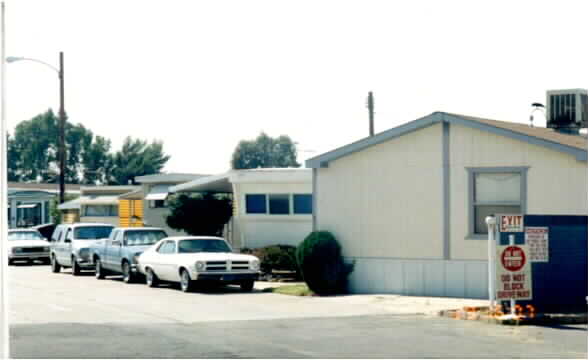 Montebello Mobile Home Park in Montebello, CA - Building Photo