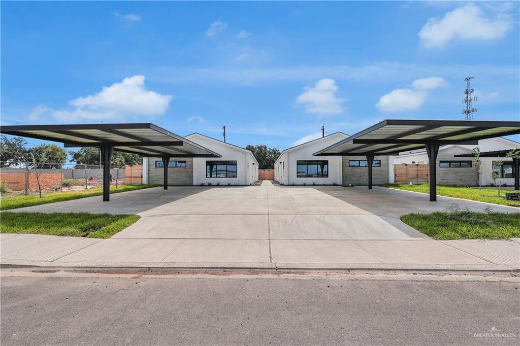 11 Oriole Rd in Weslaco, TX - Building Photo