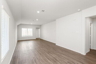 3024 Wild Indigo Trl in Brookshire, TX - Building Photo - Building Photo