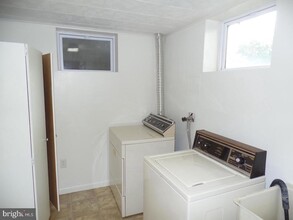 7410 Tillman Dr in Falls Church, VA - Building Photo - Building Photo