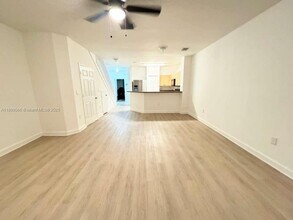 2962 NW 35th Ave in Lauderdale Lakes, FL - Building Photo - Building Photo