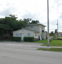 3740 W. Hallandale Beach Blvd. in Hollywood, FL - Building Photo - Building Photo