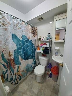 41-64 71st Street Unit in Queens, NY - Foto de edificio - Building Photo