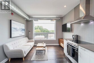 150 Greenfield Ave in Ottawa, ON - Building Photo - Building Photo