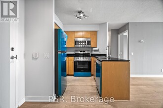 373-1373 Front St W in Toronto, ON - Building Photo - Building Photo