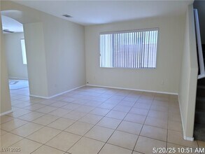 1207 El Fuego Trail in Henderson, NV - Building Photo - Building Photo