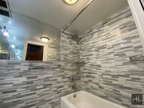 West 97th Street, Unit 2S in New York, NY - Building Photo - Building Photo