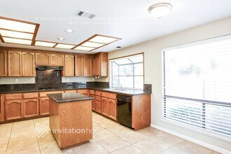 4501 Deerhorn Ct in Antioch, CA - Foto de edificio - Building Photo