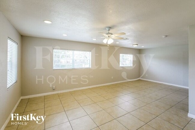 1351 NW 188th Terrace in Miami, FL - Building Photo - Building Photo