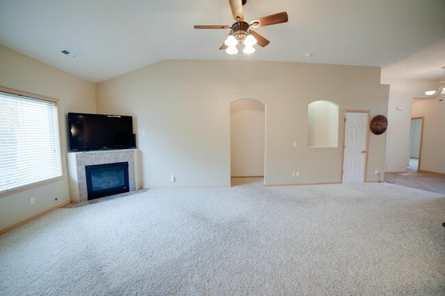 1085 Sirron Ave in Richland, WA - Building Photo - Building Photo