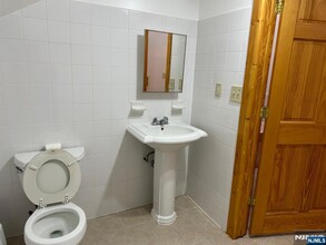 160 E 6th St in Clifton, NJ - Building Photo - Building Photo