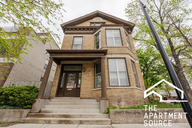 2835 N Ashland Ave in Chicago, IL - Building Photo - Building Photo