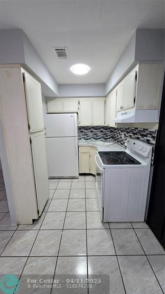 property at 2501 Pierce St