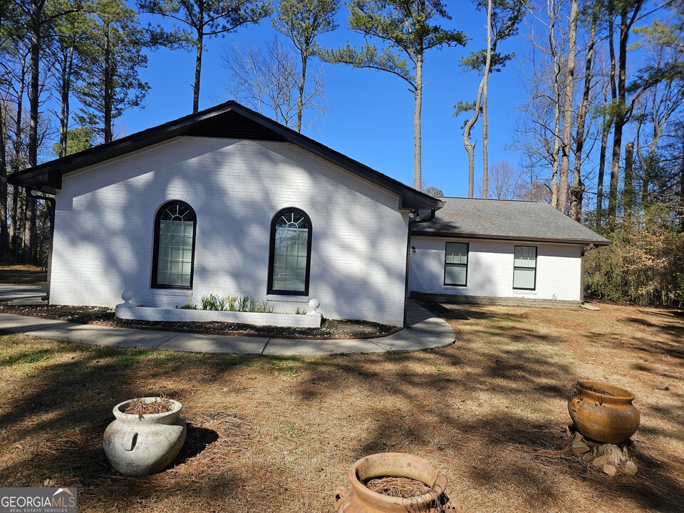 355 Buck Ct in Suwanee, GA - Building Photo