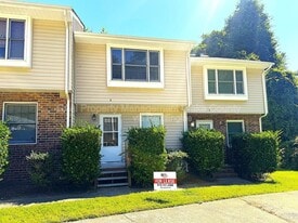 875 M.L.K. Jr Blvd in Chapel Hill, NC - Building Photo