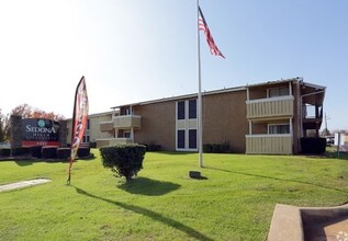 Sedona Hills in Texarkana, TX - Foto de edificio - Building Photo