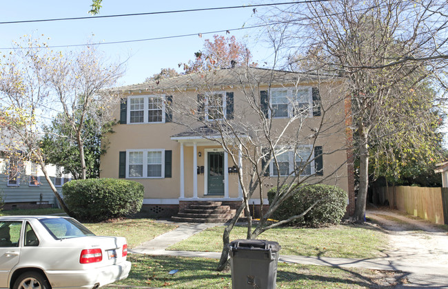 4612 Ohear Ave in North Charleston, SC - Foto de edificio - Building Photo