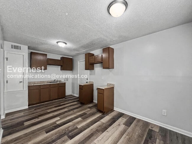 4620 Sunnybrook St in Memphis, TN - Building Photo - Building Photo