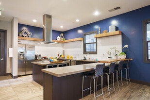 Alexander Crossing in Napa, CA - Building Photo