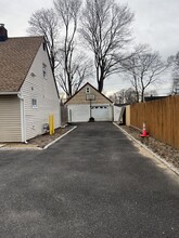 10 Janice Ln in Central Islip, NY - Building Photo - Building Photo