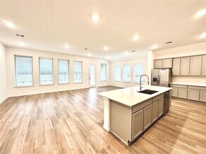 18330 Tiger Flowers Dr in Conroe, TX - Building Photo - Building Photo
