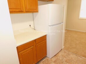 2300 Willow Rd in Greensboro, NC - Building Photo - Building Photo