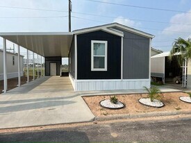 1601 S Airport Dr in Weslaco, TX - Building Photo