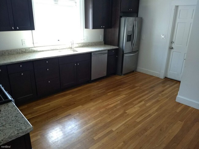 28 Clay St-Unit -Unit 1 in Cambridge, MA - Building Photo - Building Photo