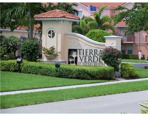 2024 Alta Meadows Ln-Unit -811 in Delray Beach, FL - Building Photo