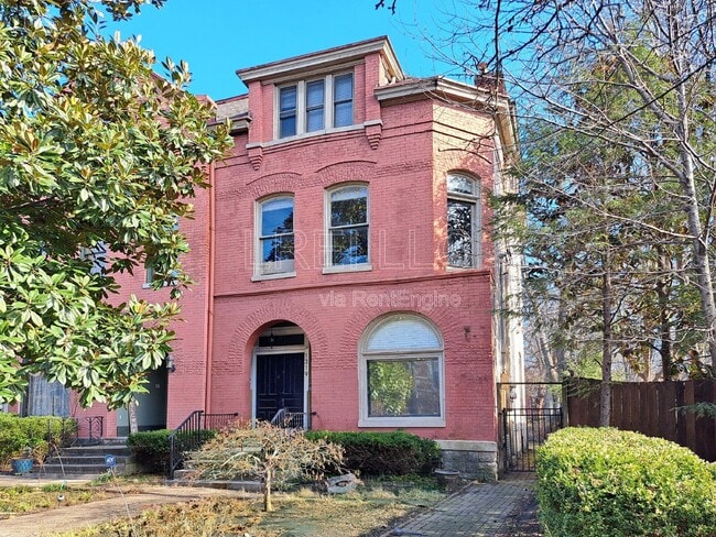 property at 1319 S 2nd St