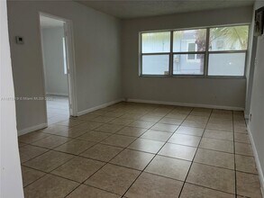 5924 Arthur St in Hollywood, FL - Building Photo - Building Photo