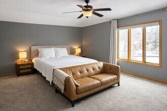 2489 Schneider Ct in Chaska, MN - Building Photo - Building Photo