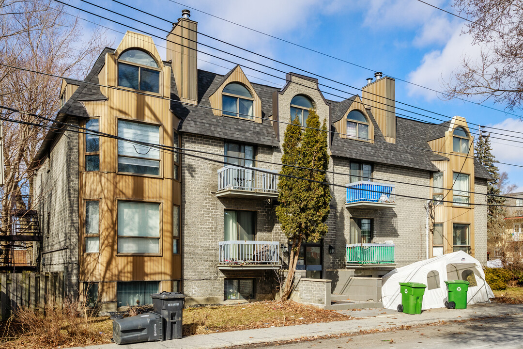 5363 Plamondon Av in Montréal, QC - Building Photo