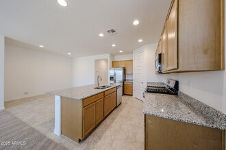 25183 N 172nd Dr in Surprise, AZ - Building Photo - Building Photo