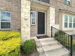 929 Utica Dr in McKinney, TX - Building Photo - Building Photo