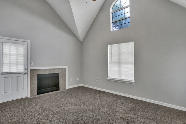 324 N Grove Cir in Brandon, MS - Building Photo - Building Photo