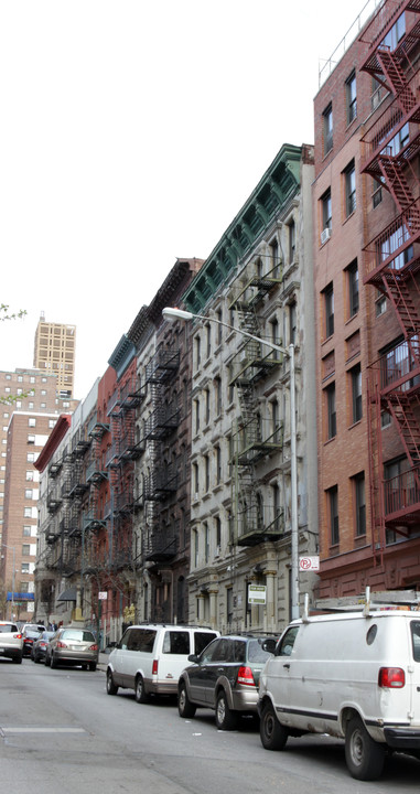 5 W 103rd St in New York, NY - Foto de edificio