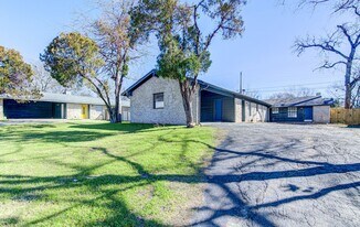 5703 Gloucester Ln in Austin, TX - Building Photo